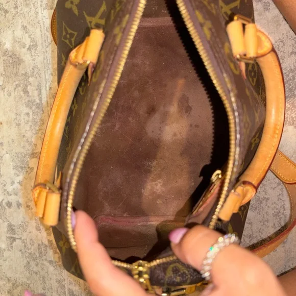 Louis Vuitton Brown Monogram speedy Bag with Vachetta Leather - Picture 5 of 8